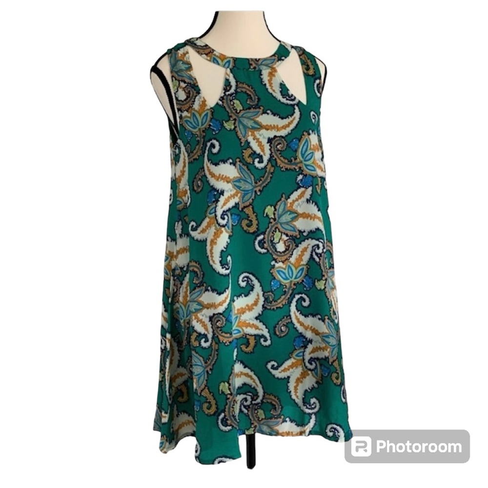 PASSION FUION GREEN TOP, NWT